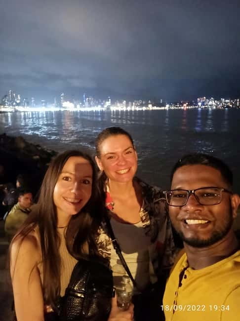 Night Tour: Mumbai’s Nights & Buzzing Bazaars - Why Mumbai works so well after sunset