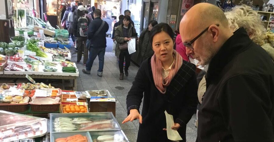 Nishiki Market Food Tour with Cooking Class - The one-hour market walk