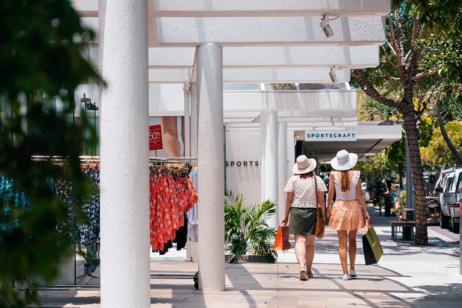 Noosa Heads and Eumundi Markets Private Tour from Brisbane - What the private vehicle changes