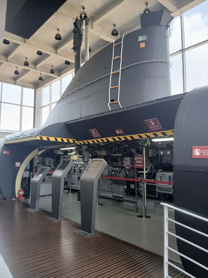 North Korean Border+Real battleship+submarine & Market Tour - A Korean Lunch at a Traditional Market
