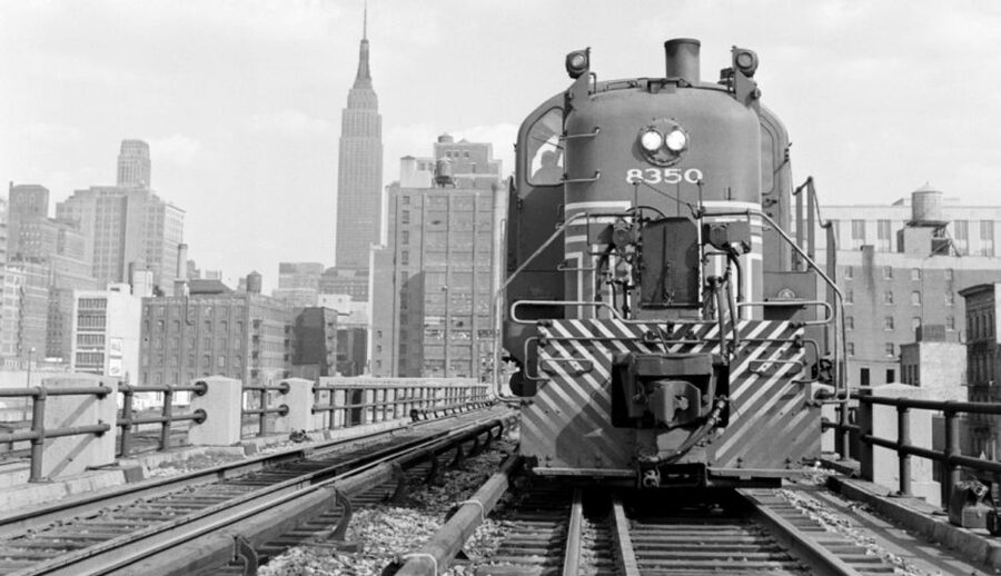 NYC: Chelsea Market, Meatpacking, High Line Food Tour - Three hours from Chelsea Market to Vessel