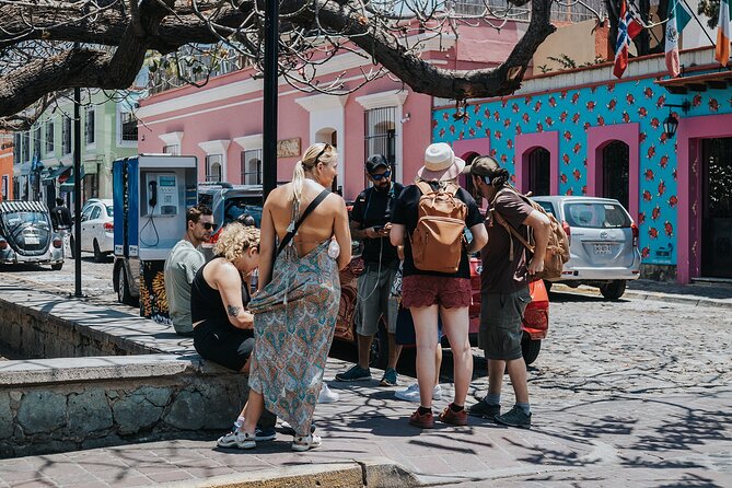 Oaxaca City Walking Tour - Markets, Textile museum & Lunch - Starting in the Zócalo and reading Oaxaca’s center