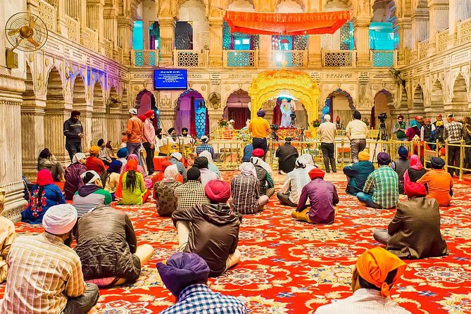Old Delhi & Spice Market Tour - Tea, cold drinks, and the practical rhythm of the tour