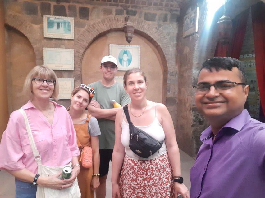 Old Delhi: Spices, Heritage and Bazaars Walking Tour - Key points at a glance