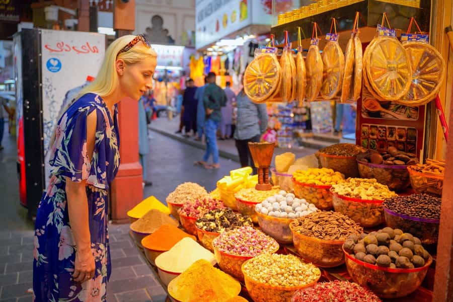 Old Dubai Guided Tour With Photographer: Souks & Street Food - Spice Souk smells, colors, and sales talk