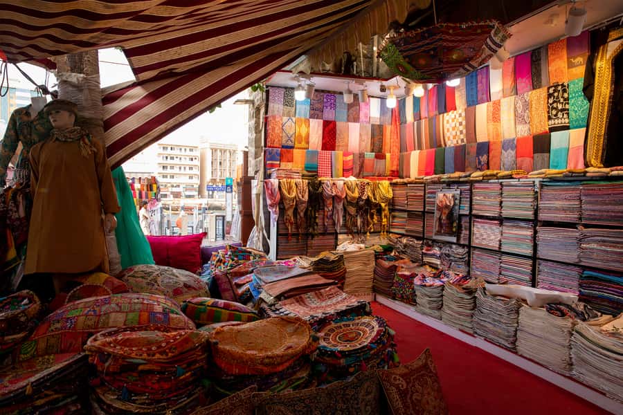 Old Dubai Historic Guided Tour: Creek, Street Food & Souks - Karak tea, samosas, and local snacks