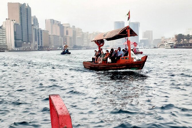 Old Dubai tour: Local Market, Tasting, Dubai creek with Abra ride - Browsing the Old Souk in Bur Dubai