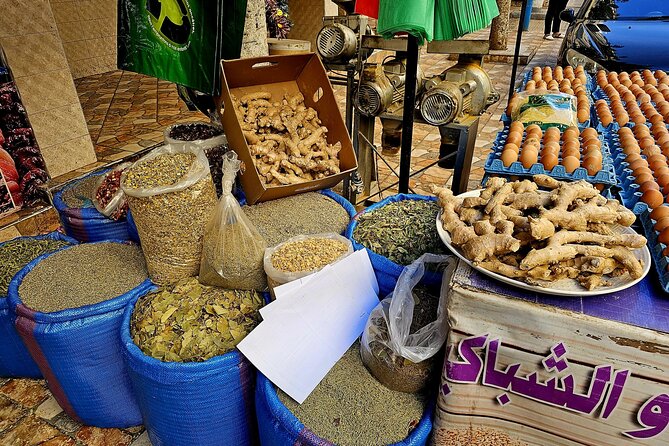 Old local Market visit+Moroccan cooking class with a local family - Why the Casablanca market visit matters