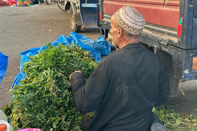 Old local Market visit+Moroccan cooking class with a local family - What the $59 price includes