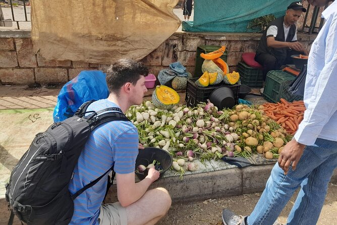 Old local Market visit+Moroccan cooking class with a local family - Who should book this experience