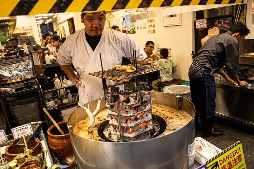 Osaka: Kuromon Market Street Food Tour with Pro Local Guide - Food restrictions and who should skip it