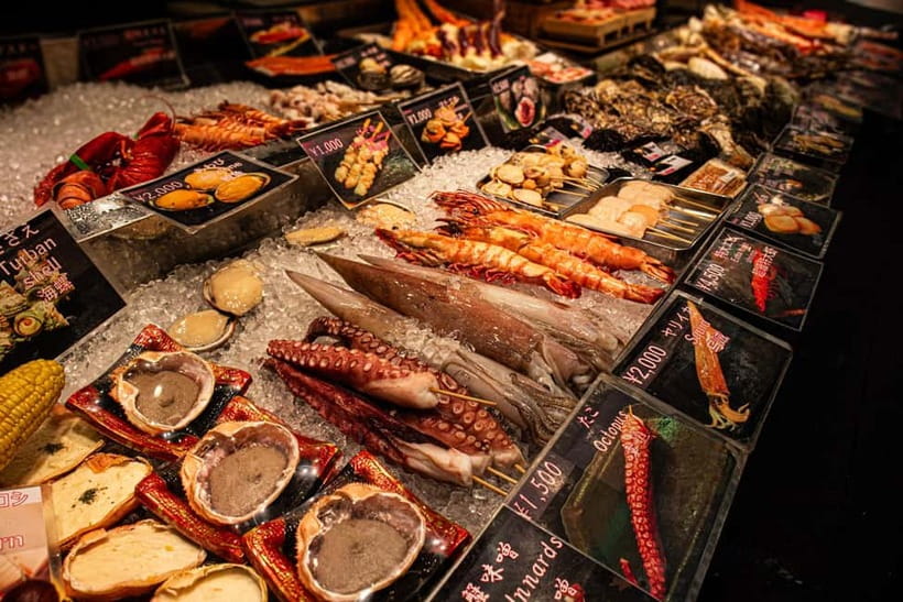 Osaka: Kuromon Market Street Food Tour with Pro Local Guide - What the four or five tastings really add