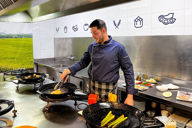 Paella Cooking Class, Wine Tasting & Central Market in Valencia - Why Central Market adds real value