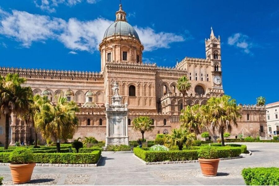 Palermo : Historic Markets & monuments Walking Tour - Palermo Cathedral, the first major landmark