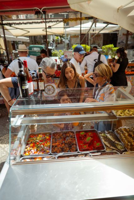 Palermo: Market Tour and Sicilian Cooking Class with Lunch - The chefs make the difference