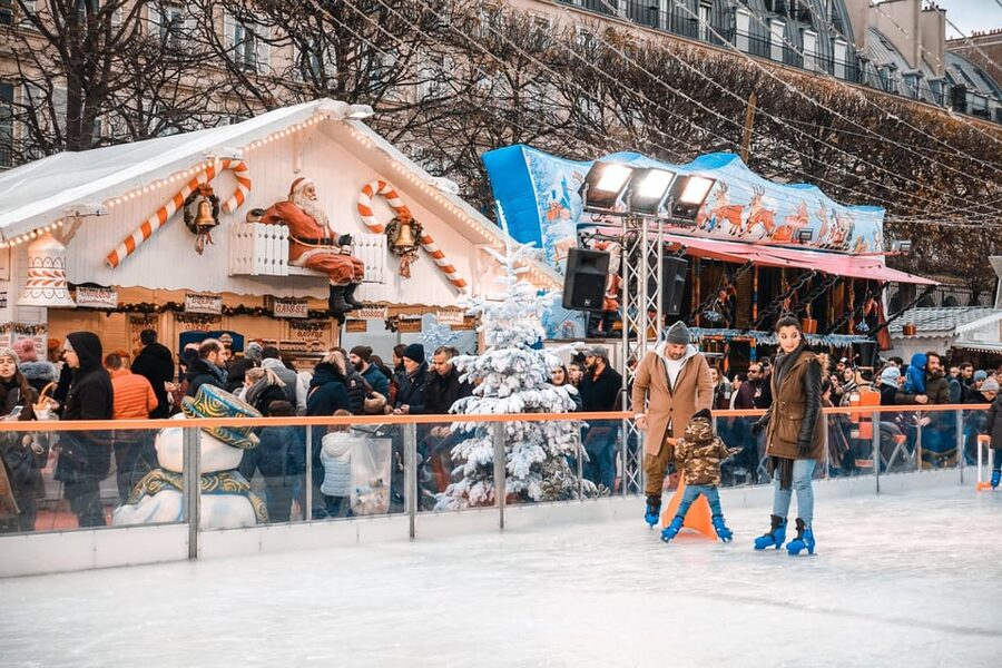 Paris: Christmas Market Guided at Notre Dame & Food Tasting - Key points to know before booking