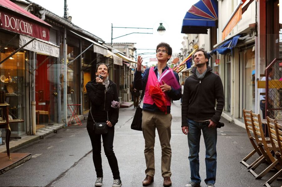 Paris: Flea Market Insider's Tour in Extra-Small Group - Who will enjoy this tour most?