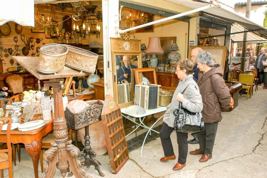 Paris: Saint Ouen Flea Market Guided Tour - Key points at a glance