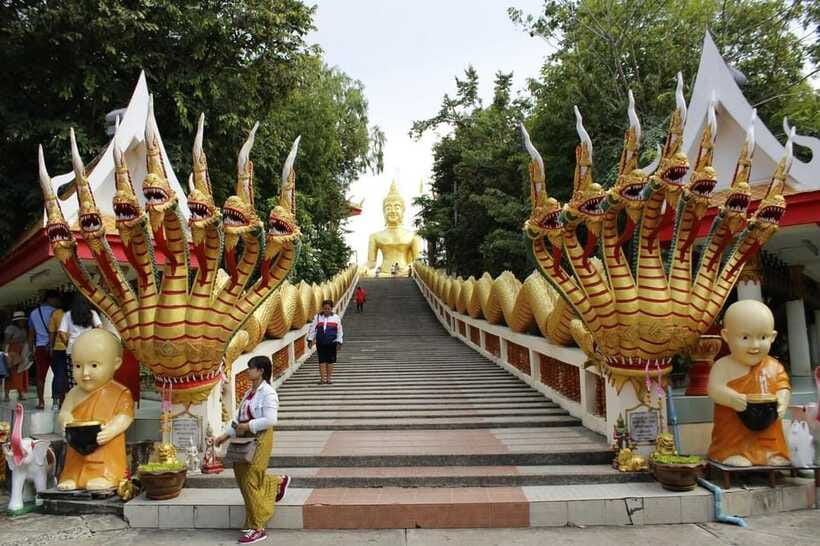 Pattaya: Buddha, Floating Market, Gems Museum Tour & Lunch - The floating market and the ancient-city theme