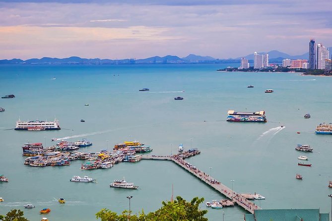 Pattaya Viewpoint, Big Buddha & Floating Market with Lunch - Big Buddha Temple and the 300-foot image