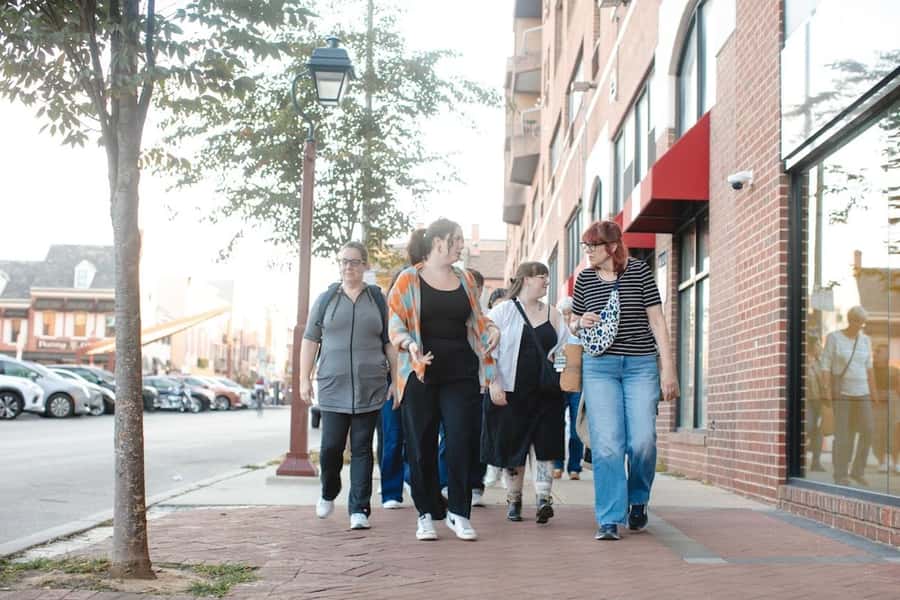 Philadelphia: Italian Market Non-Touristy Walking Food Tour - Washington Avenue’s shift from warehouses to restaurants