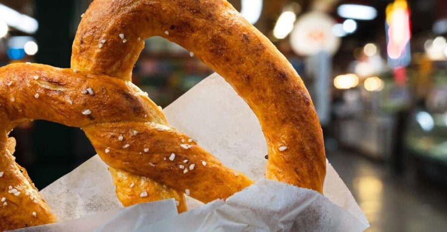 Philadelphia: Reading Terminal Market Walking Tour - Key points at a glance