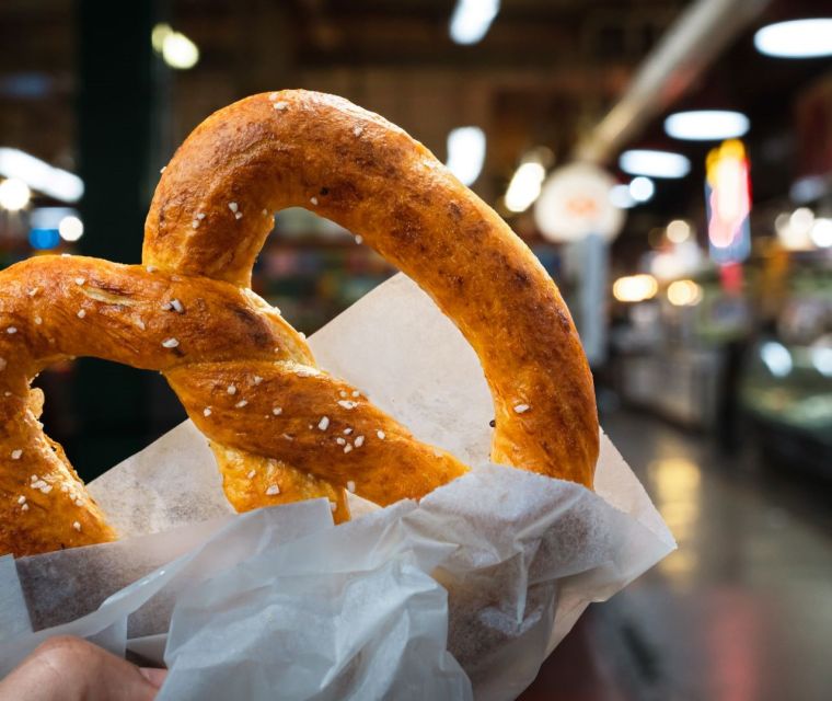 Philadelphia: Reading Terminal Market Walking Tour - Why Reading Terminal Market works best with a guide