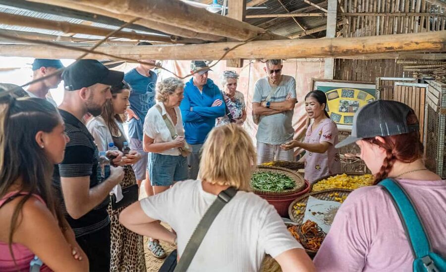 Phnom Penh Morning Foodie & Market Tour by Tuk Tuk - Key points to know before you book