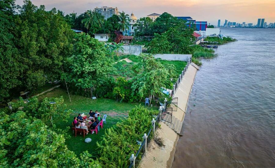Phnom Penh Morning Foodie & Market Tour by Tuk Tuk - Who will get the most from this tour