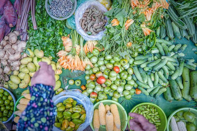 Phnom Penh Morning Market & Food Tour by Tuktuk - Includes All Food & Drinks! - Key things to know before you book
