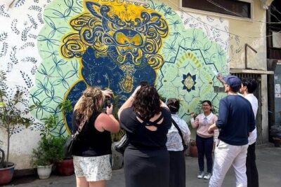 Phnom Penh’s Morning Market and Street Art Tour by Tuk tuk