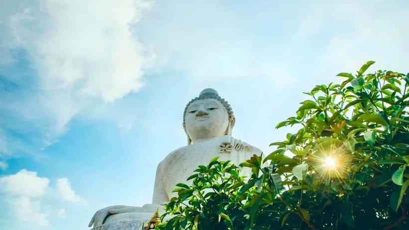 Phuket: Full Day City Tour with Night Market - Wat Chalong explains Phuket’s Buddhist traditions