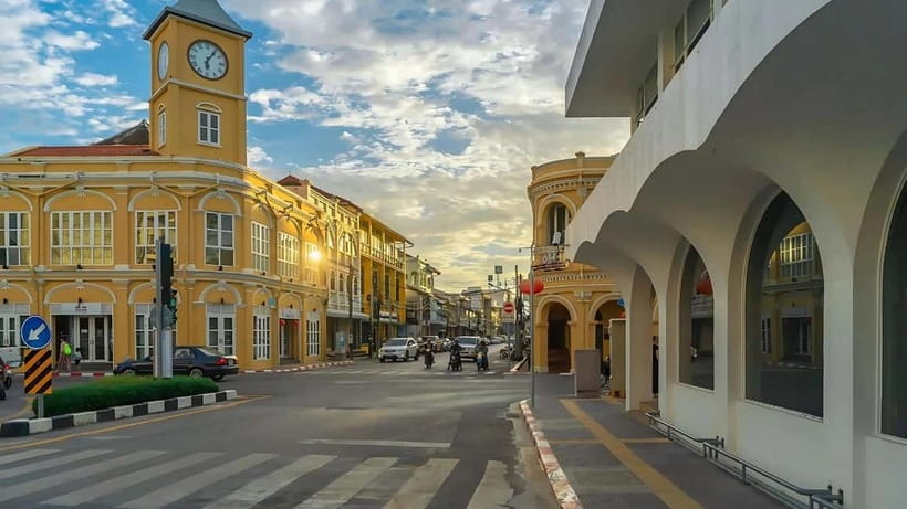 Phuket: Full Day City Tour with Night Market - Phuket Old Town gives you time to wander