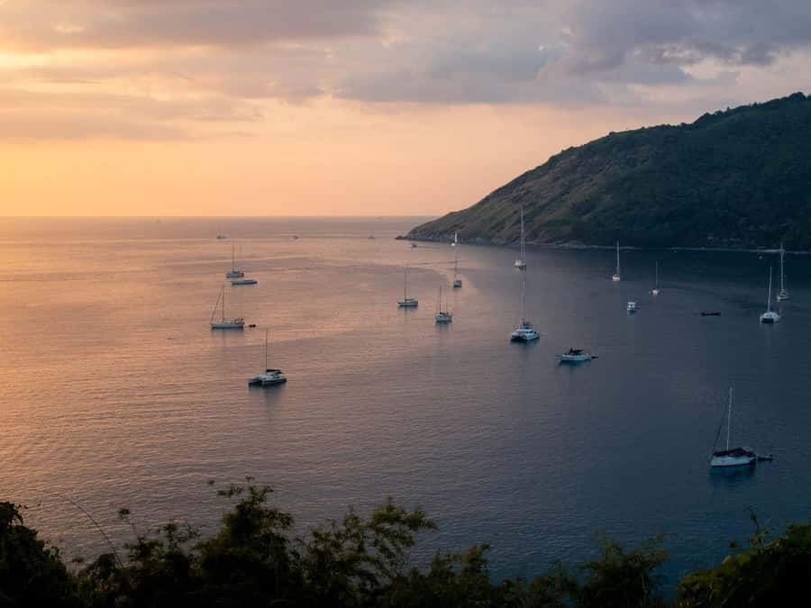 Phuket: Sunset View and Seafood Market Dinner Guided Tour - Phromthep Cape and the Golden-Hour View