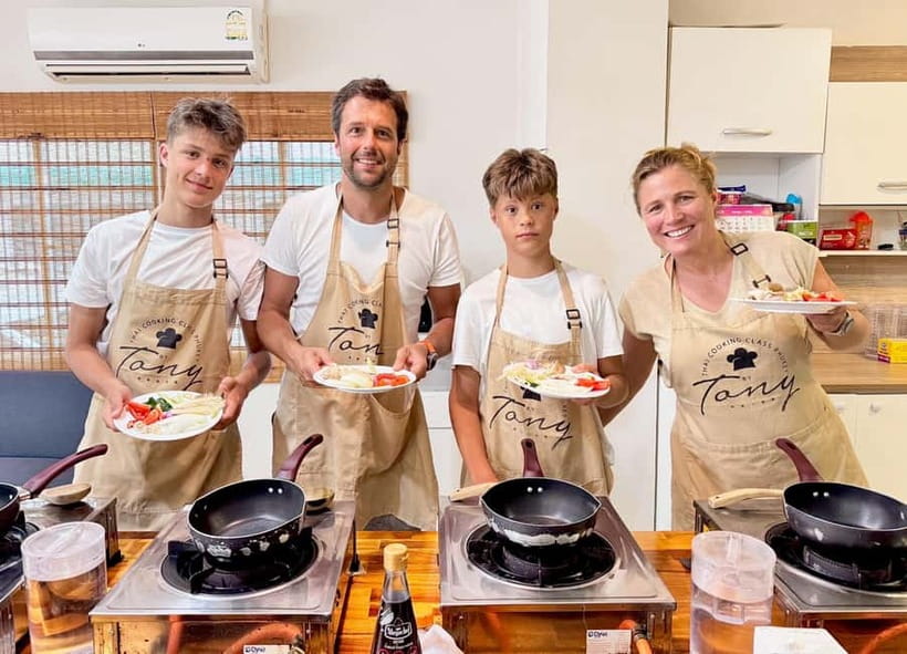 Phuket: Thai Cooking Class with 4 Dishes and Market Visit - Key points