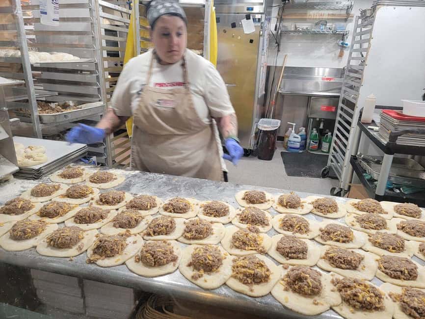 Pike Place Market: Meet the Market - Food and Fun Tour - Walking Nine Acres: The Practical Reality