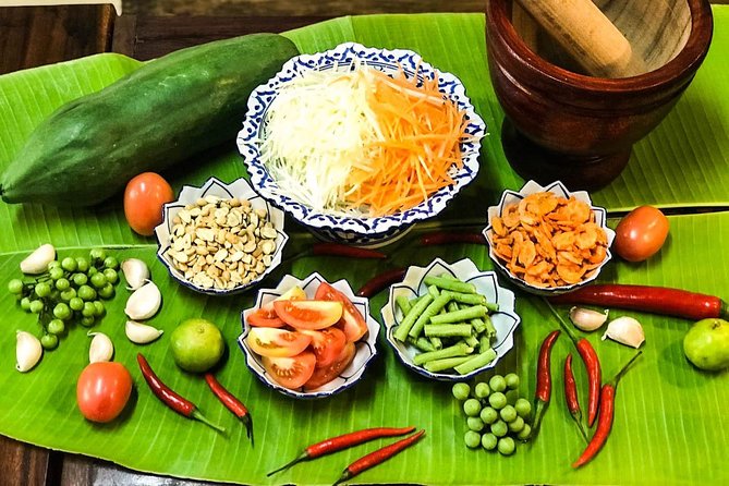 Pink Chili - Thai Cooking Class and Market Tour in Bangkok - Why the On Nut Market Makes This Class Different