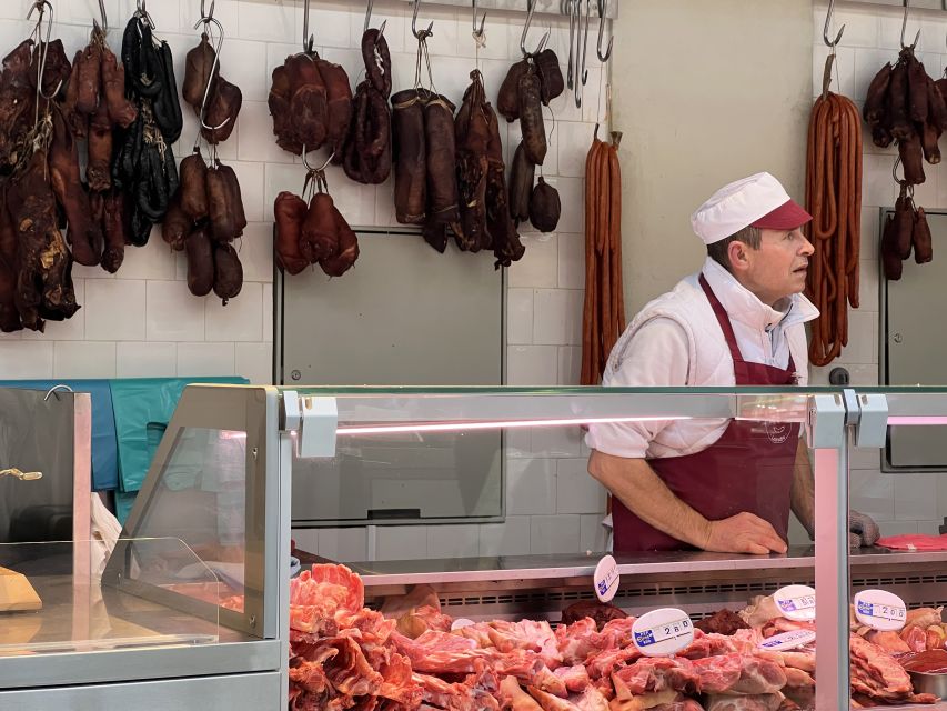Porto: Bolhão Market Guided Food Tour - The market tasting: Vinho Verde, sardines, and local products