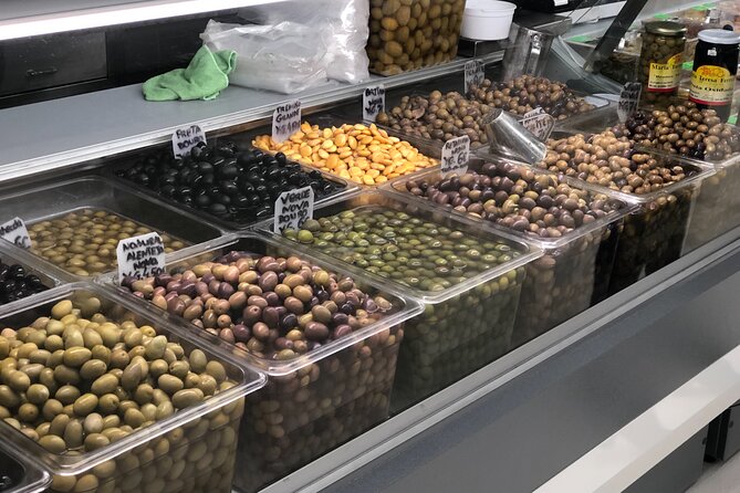 Porto Local Market Visit & Cooking Class / Showcooking - The guides make the difference