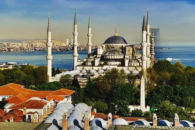 Private 5-6h: Topkapi + Hagia Sophia + Blue Mosque + Grand Bazaar - Hagia Sophia: one building, several chapters