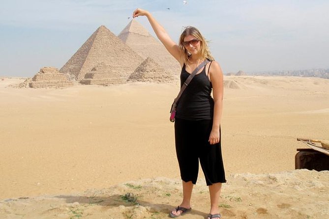 Private 8 Hours Giza Pyramids, Egyptian Museum, and Bazaar from Cairo Airport - Giza, where the scale finally makes sense