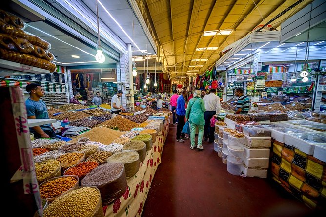 Private Agadir visite thé Big Market (souk el had) & argan Factory - Who will enjoy this Agadir outing most