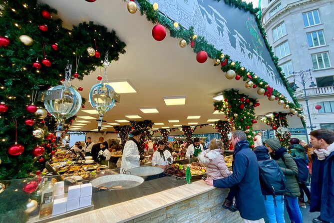 Private Budapest Christmas Market Tour with Chimney Cake & Mulled Wine - Who will enjoy this winter walk most