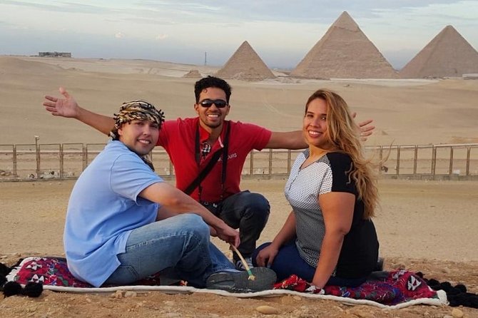 Private Cairo City Tour: Giza Pyramids, Egyptian Museum and Khan Khalili Bazaar - One Cairo day, from royal tombs to market lanes