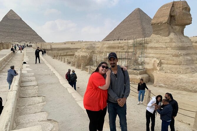 Private Day Tour Giza Pyramids, Sphinx, and Khan el-Khalili Market - Who should choose this tour?