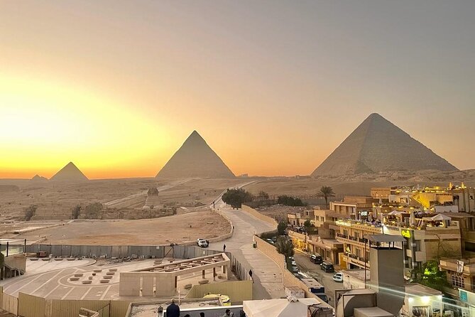 Private Day Tour Pyramids of Giza, Egyptian Museum and Bazaars - Key points at a glance