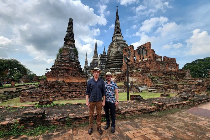Private Floating Market and Historical Ayutthaya Sightseeing Tour - Thai lunch and the long road to Ayutthaya