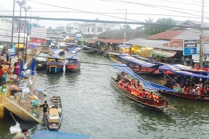 Private Floating Market and Maeklong Railway Market Day Tour - A private tour changes the pace