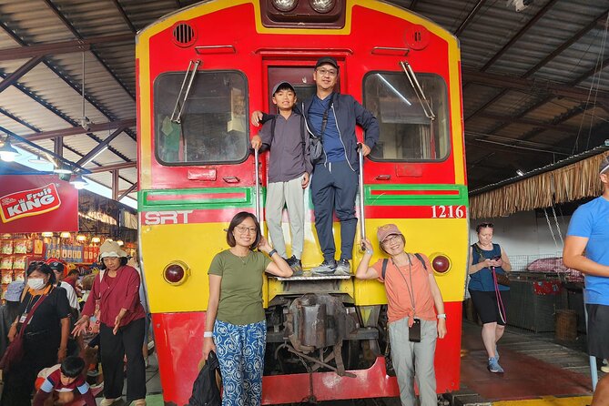 Private Floating Market and Maeklong Railway Tour from Bangkok - Key points to know before booking