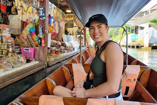 Private Floating Market and Maeklong Railway Tour from Bangkok - Damnoen Saduak by boat